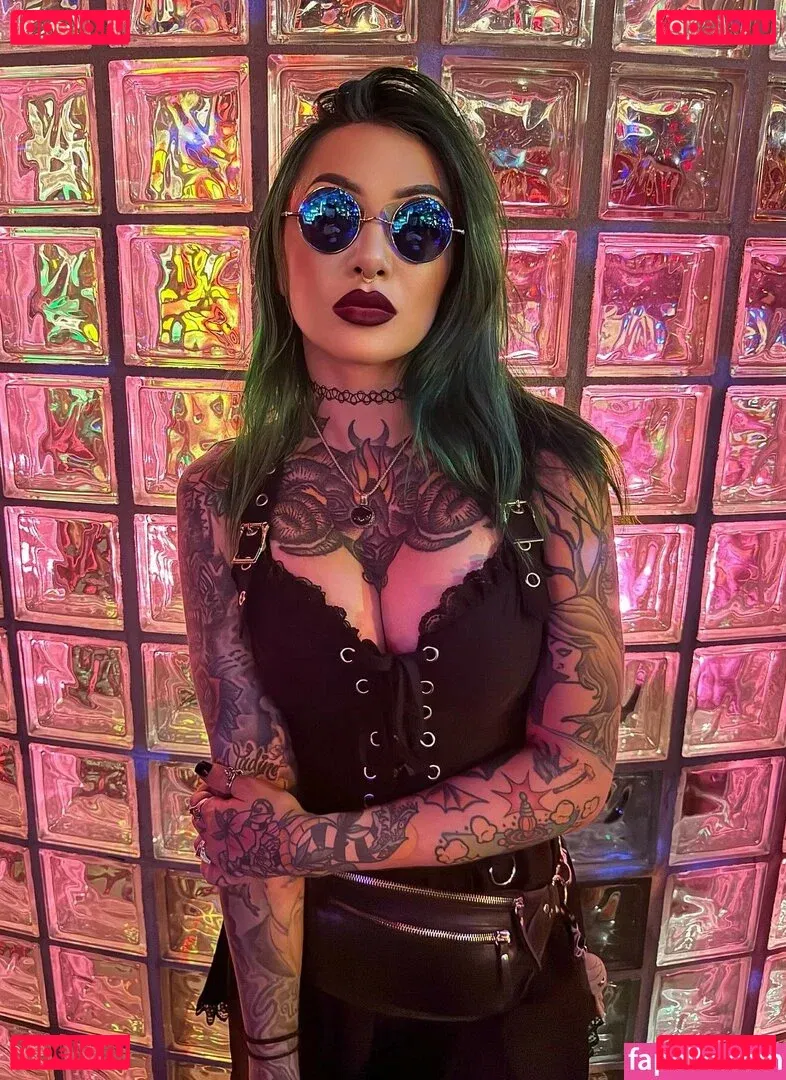 c.blkheart Onlyfans Photo Gallery 