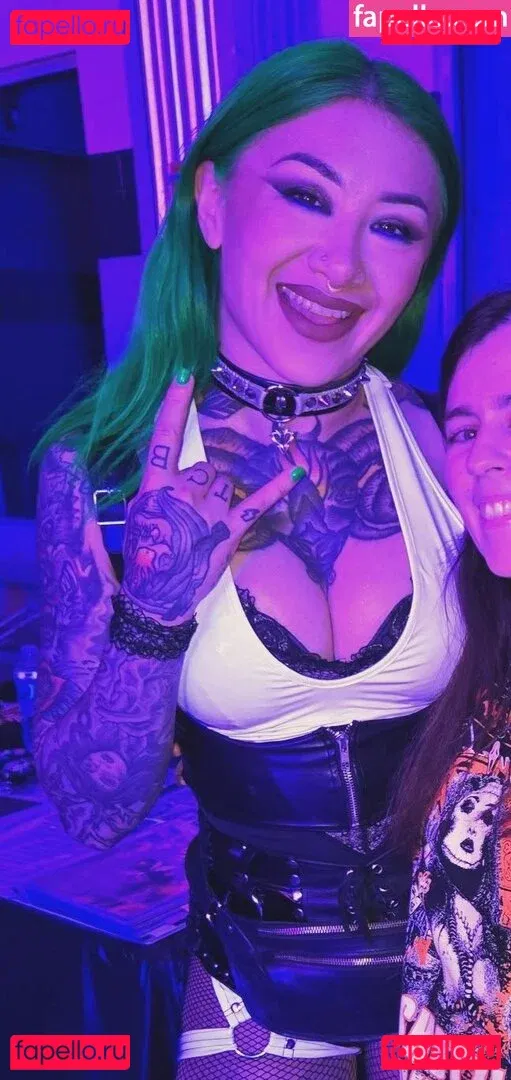 c.blkheart Onlyfans Photo Gallery 