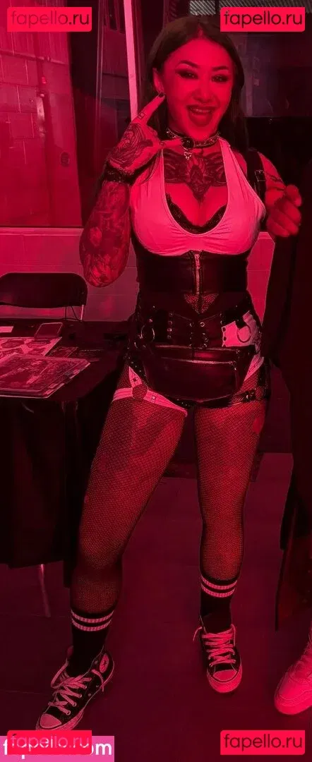 c.blkheart Onlyfans Photo Gallery 