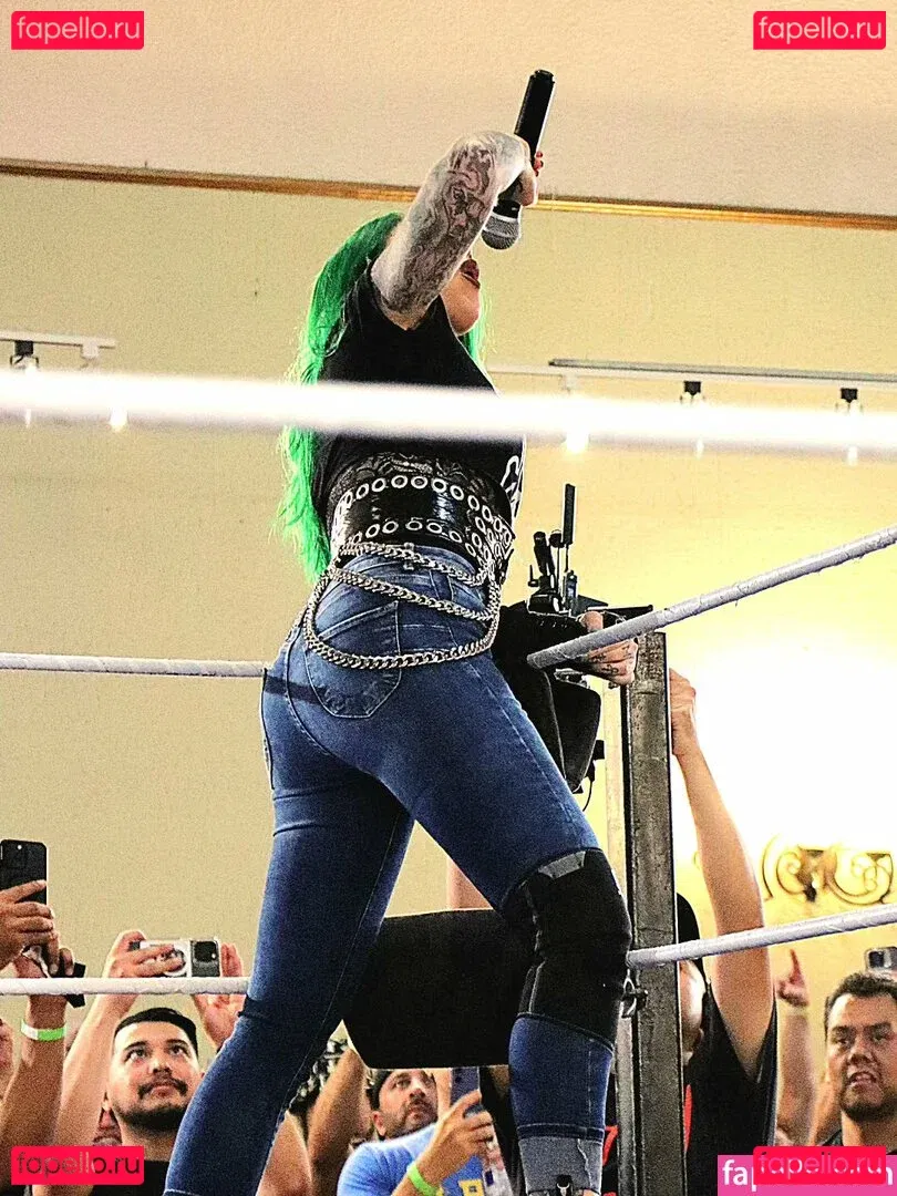 c.blkheart Onlyfans Photo Gallery 