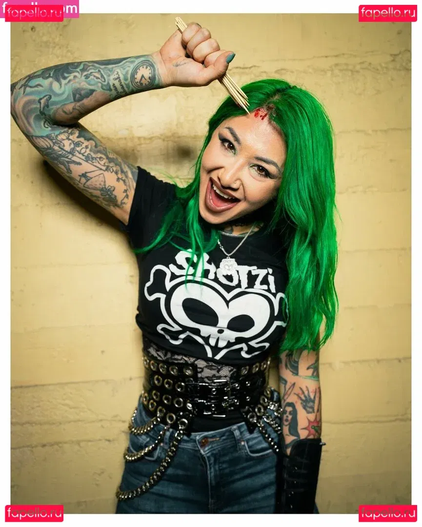 c.blkheart Onlyfans Photo Gallery 