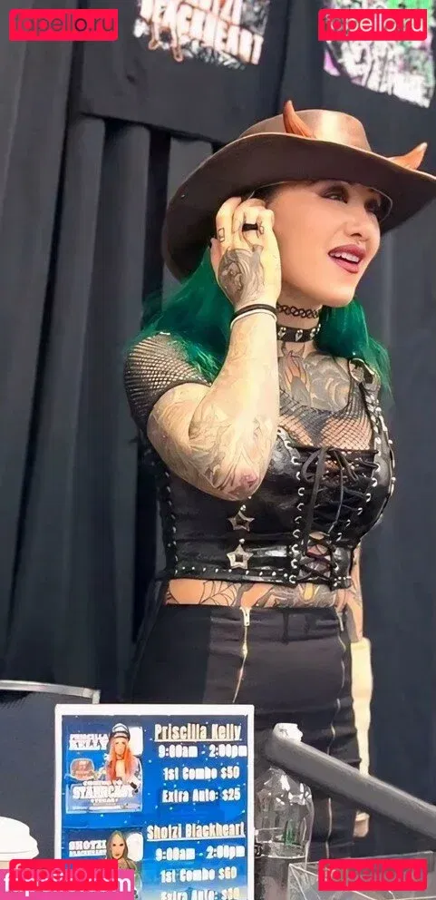 c.blkheart Onlyfans Photo Gallery 