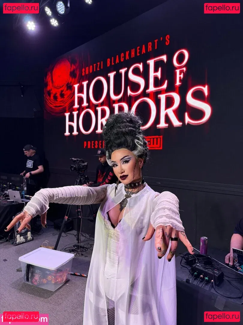 c.blkheart Onlyfans Photo Gallery 