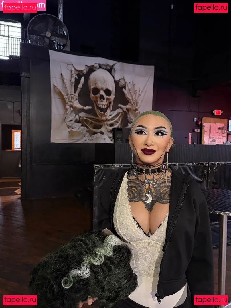 c.blkheart Onlyfans Photo Gallery 