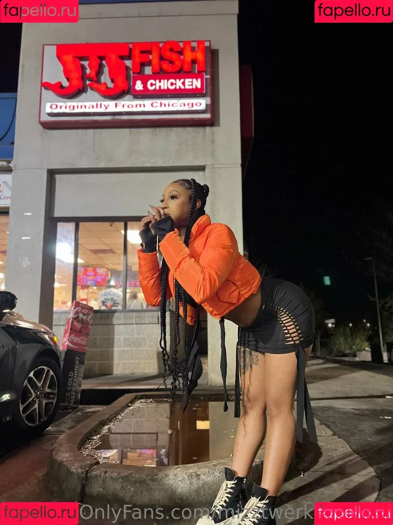 mizztwerksumfree Onlyfans Photo Gallery 