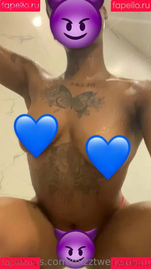 mizztwerksumfree Onlyfans Photo Gallery 