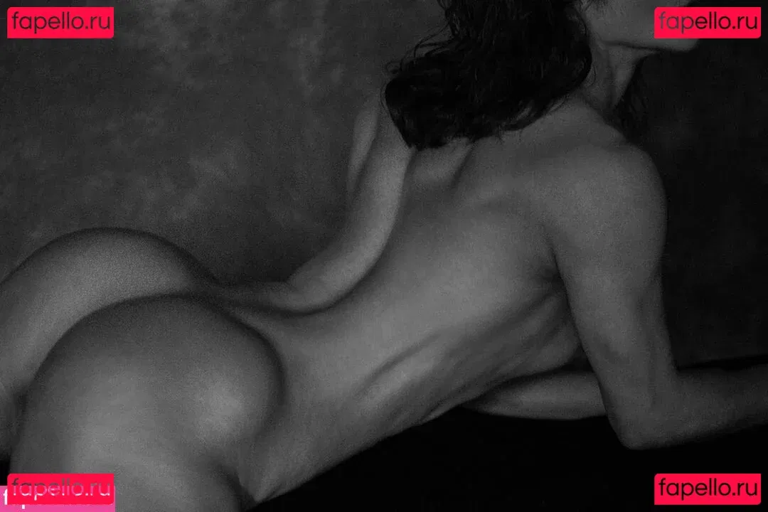 Yuna XS Onlyfans Photo Gallery 