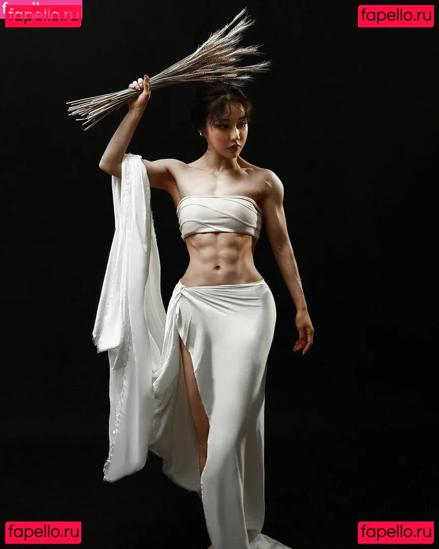 Yuna XS Onlyfans Photo Gallery 