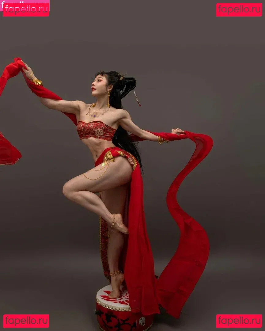 Yuna XS Onlyfans Photo Gallery 