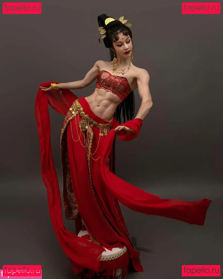 Yuna XS Onlyfans Photo Gallery 