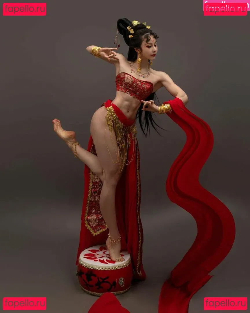 Yuna XS Onlyfans Photo Gallery 