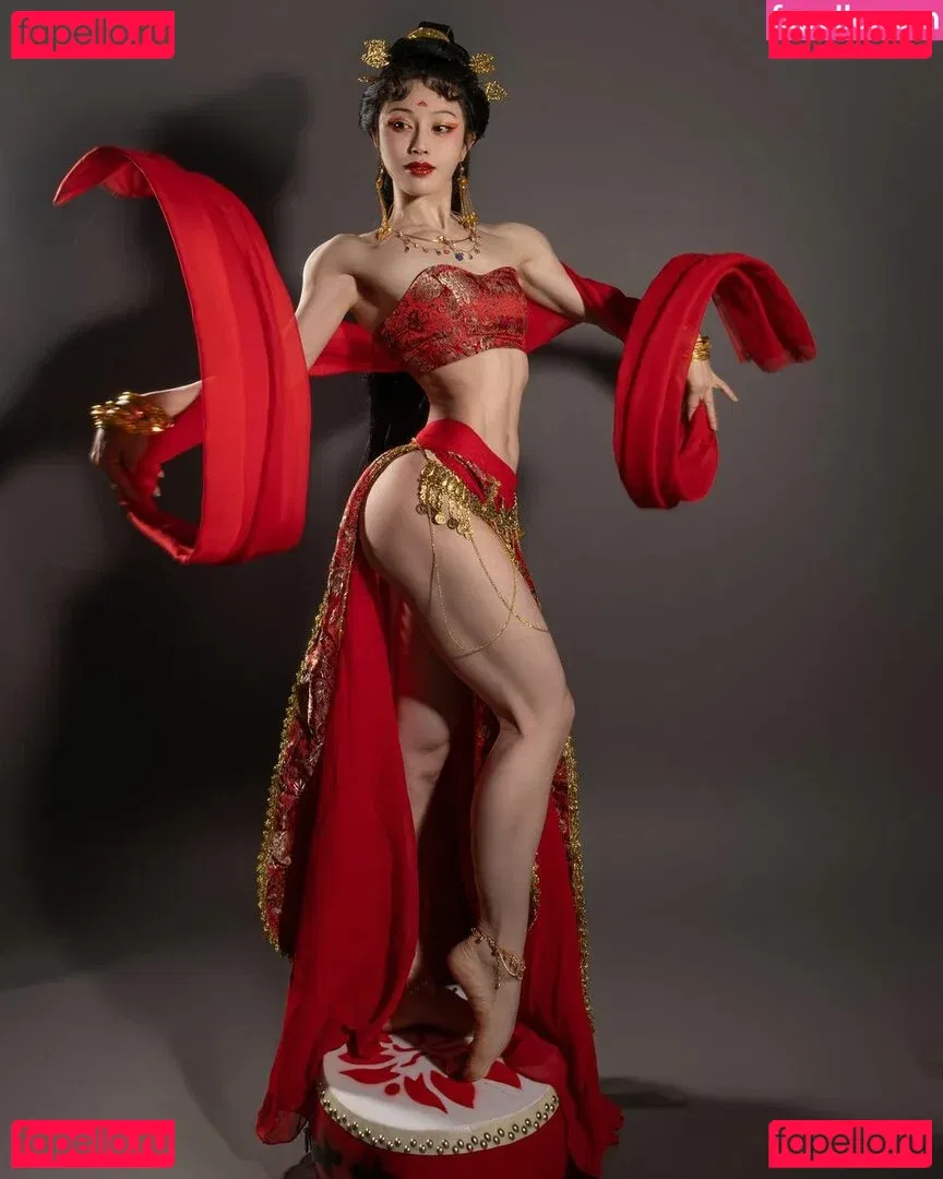 Yuna XS Onlyfans Photo Gallery 