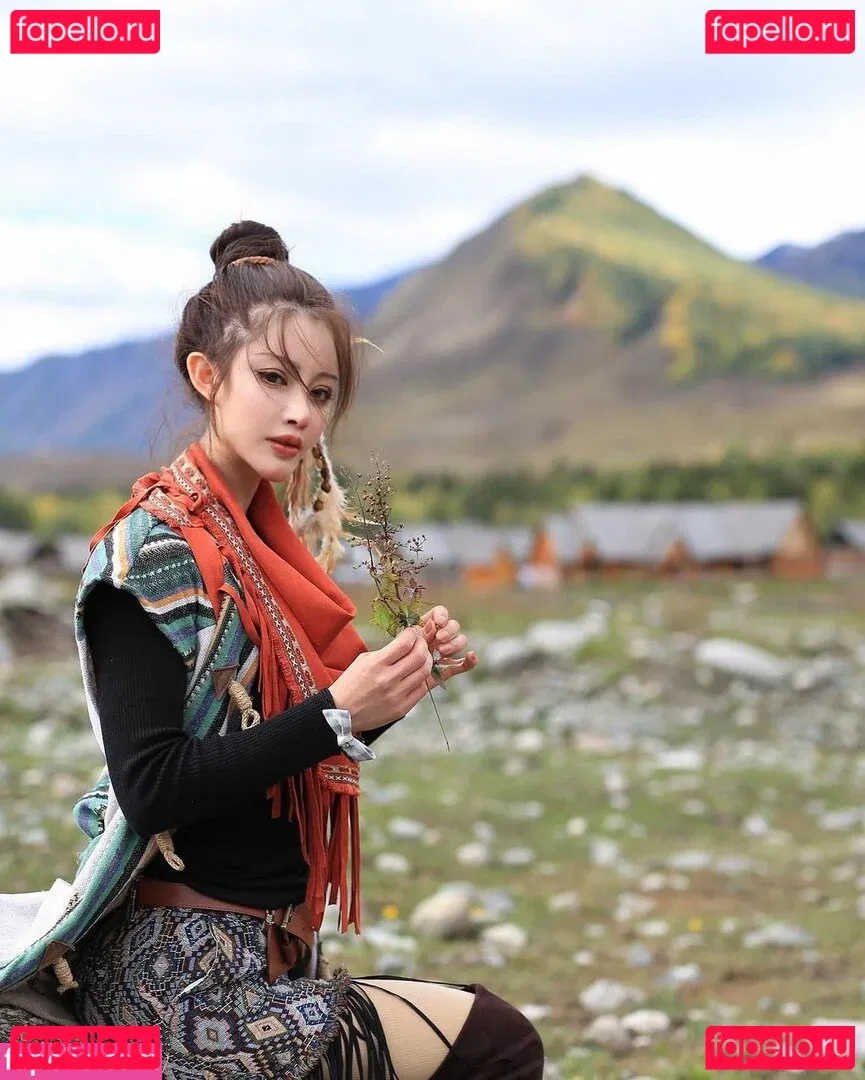 Yuna XS Onlyfans Photo Gallery 