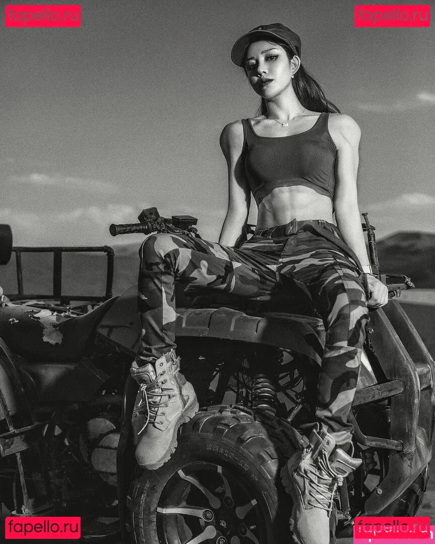 Yuna XS Onlyfans Photo Gallery 