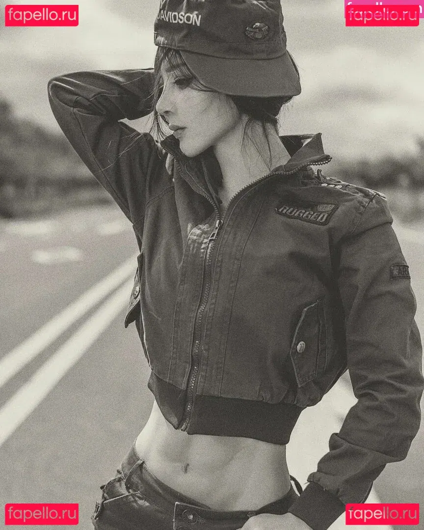 Yuna XS Onlyfans Photo Gallery 