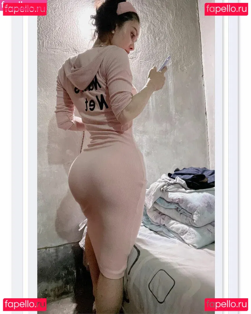 Yuna XS Onlyfans Photo Gallery 