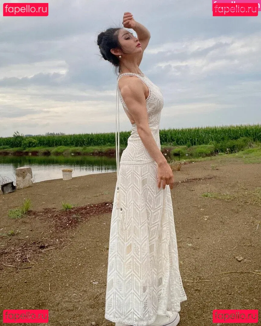 Yuna XS Onlyfans Photo Gallery 