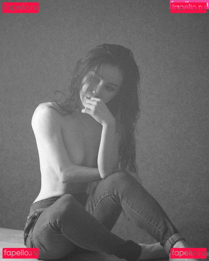 Yuna XS Onlyfans Photo Gallery 