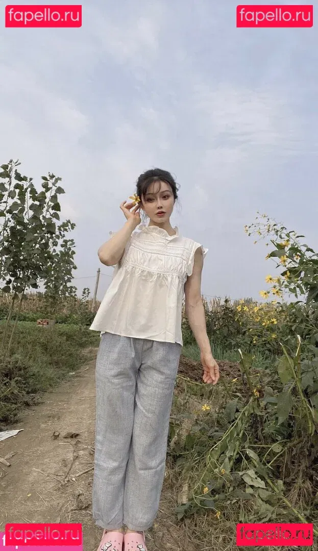 Yuna XS Onlyfans Photo Gallery 