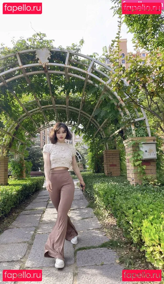 Yuna XS Onlyfans Photo Gallery 