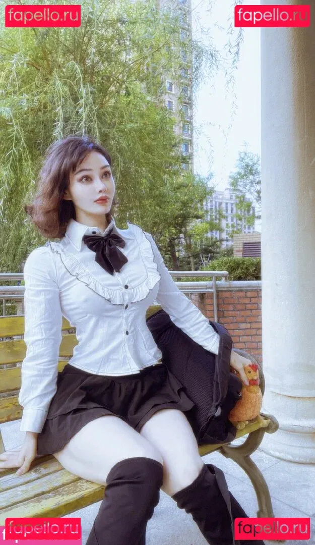 Yuna XS Onlyfans Photo Gallery 