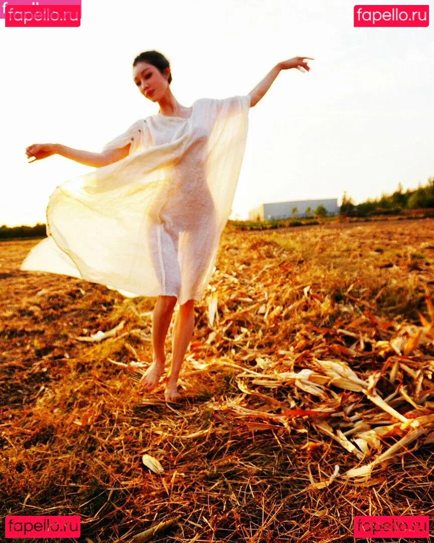 Yuna XS Onlyfans Photo Gallery 