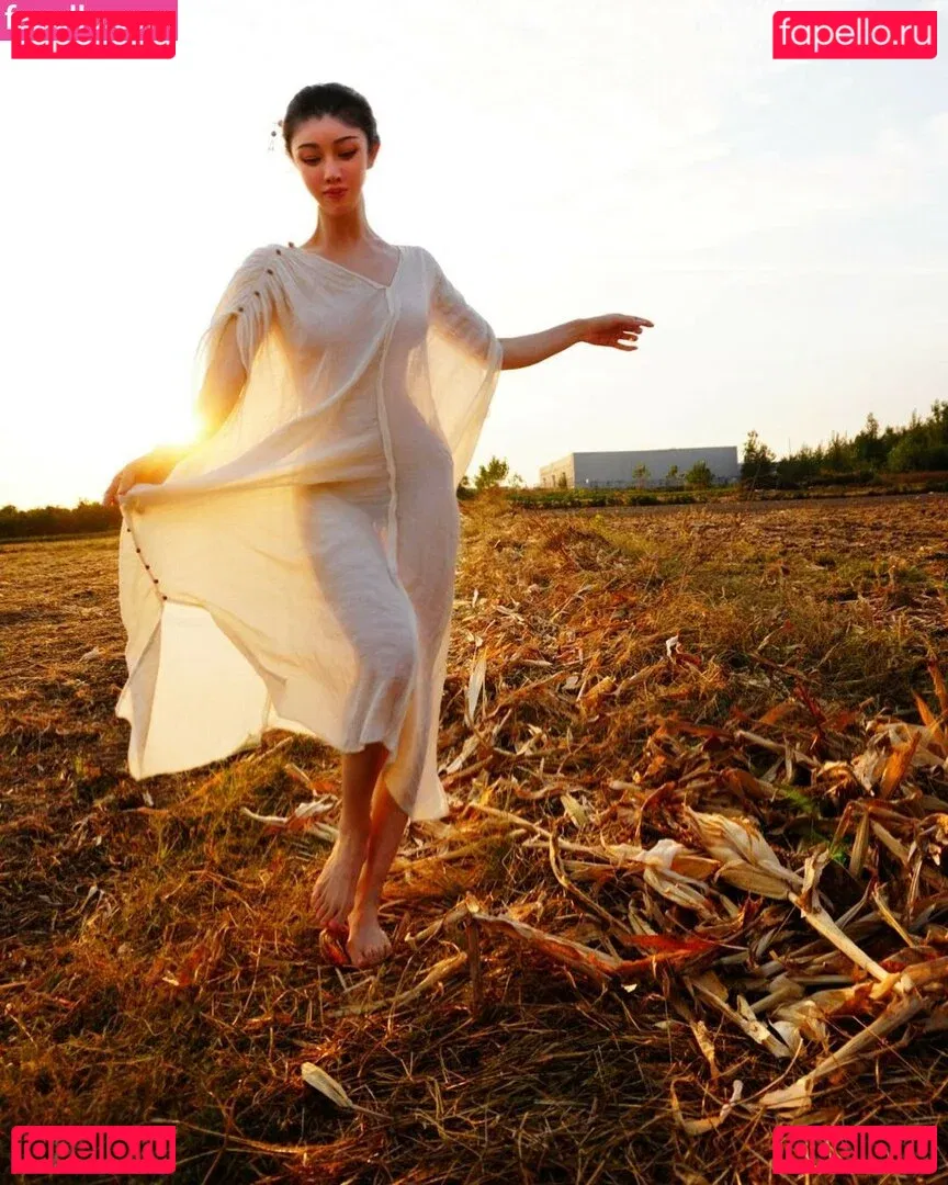 Yuna XS Onlyfans Photo Gallery 