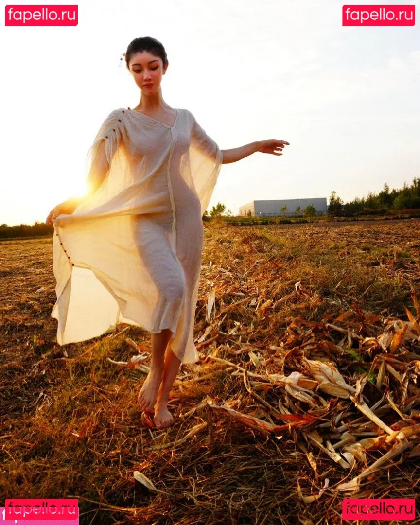 Yuna XS Onlyfans Photo Gallery 