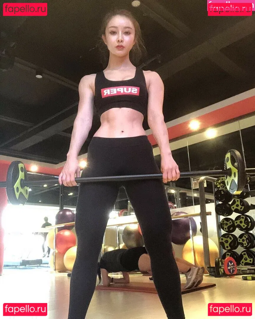 Yuna XS Onlyfans Photo Gallery 