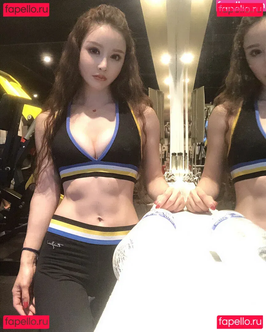 Yuna XS Onlyfans Photo Gallery 