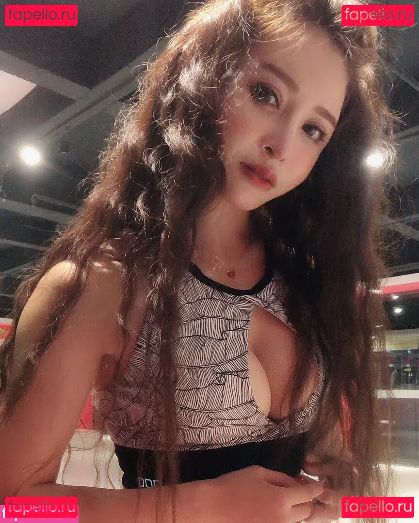 Yuna XS Onlyfans Photo Gallery 