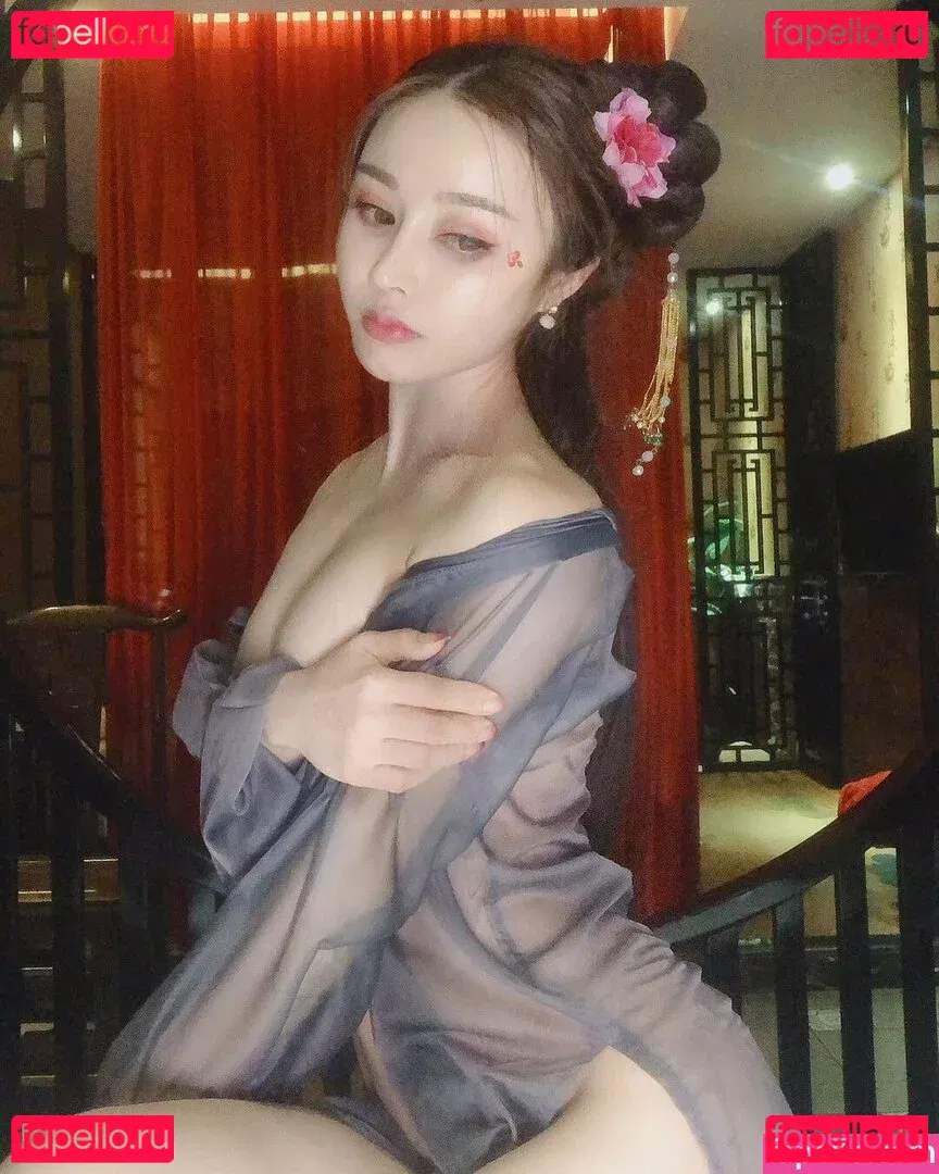 Yuna XS Onlyfans Photo Gallery 