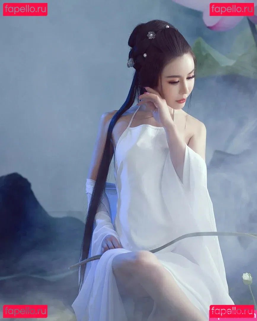 Yuna XS Onlyfans Photo Gallery 