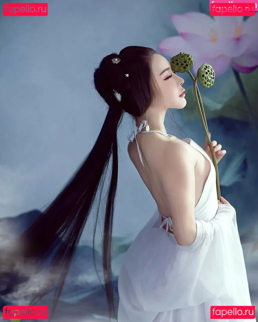 Yuna XS Onlyfans Photo Gallery 