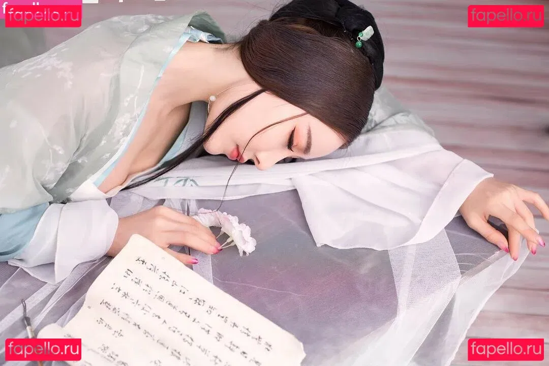 Yuna XS Onlyfans Photo Gallery 