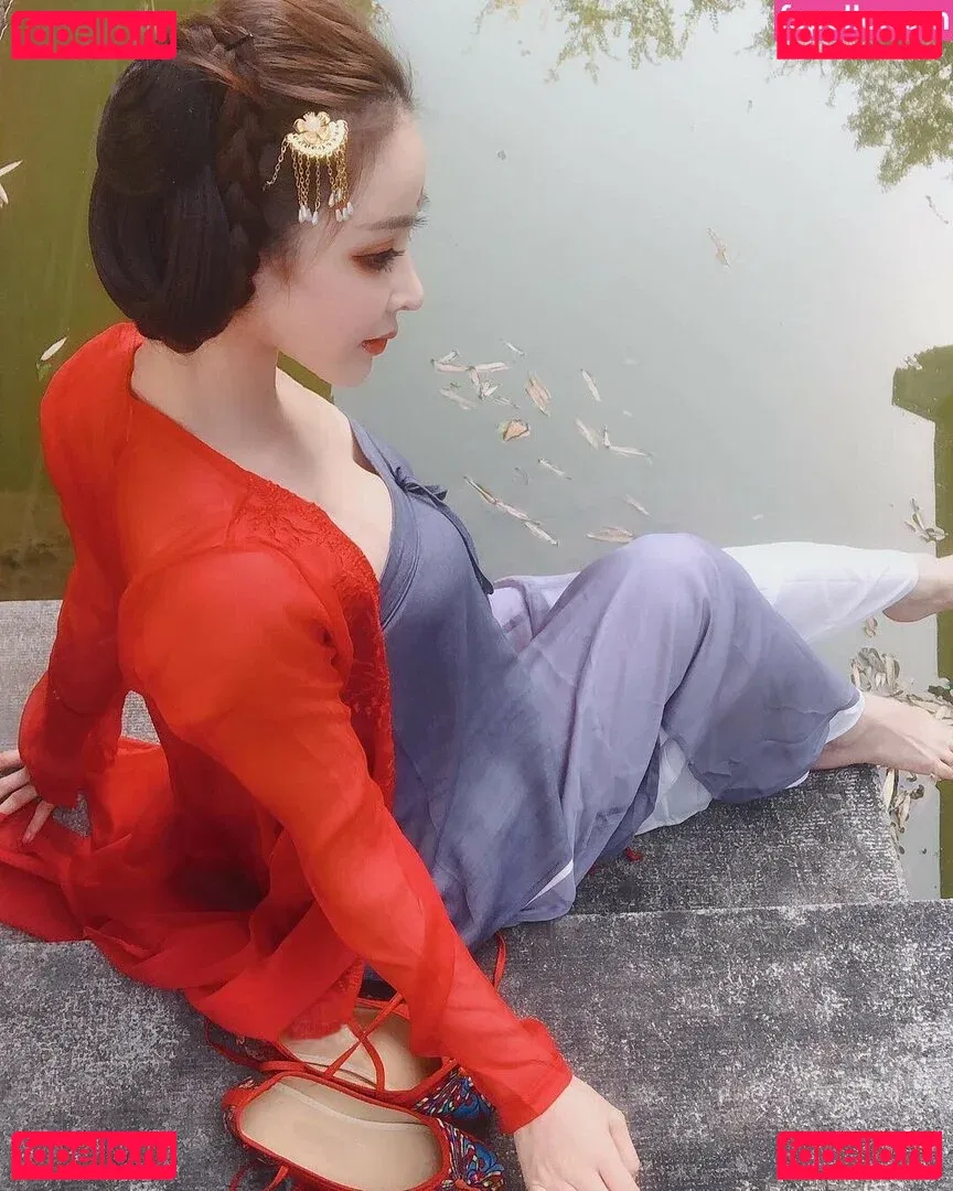 Yuna XS Onlyfans Photo Gallery 