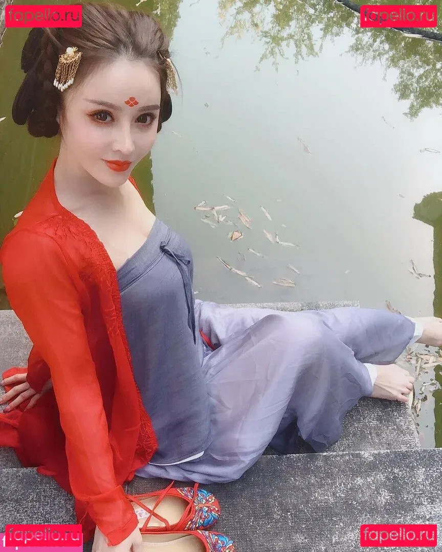 Yuna XS Onlyfans Photo Gallery 