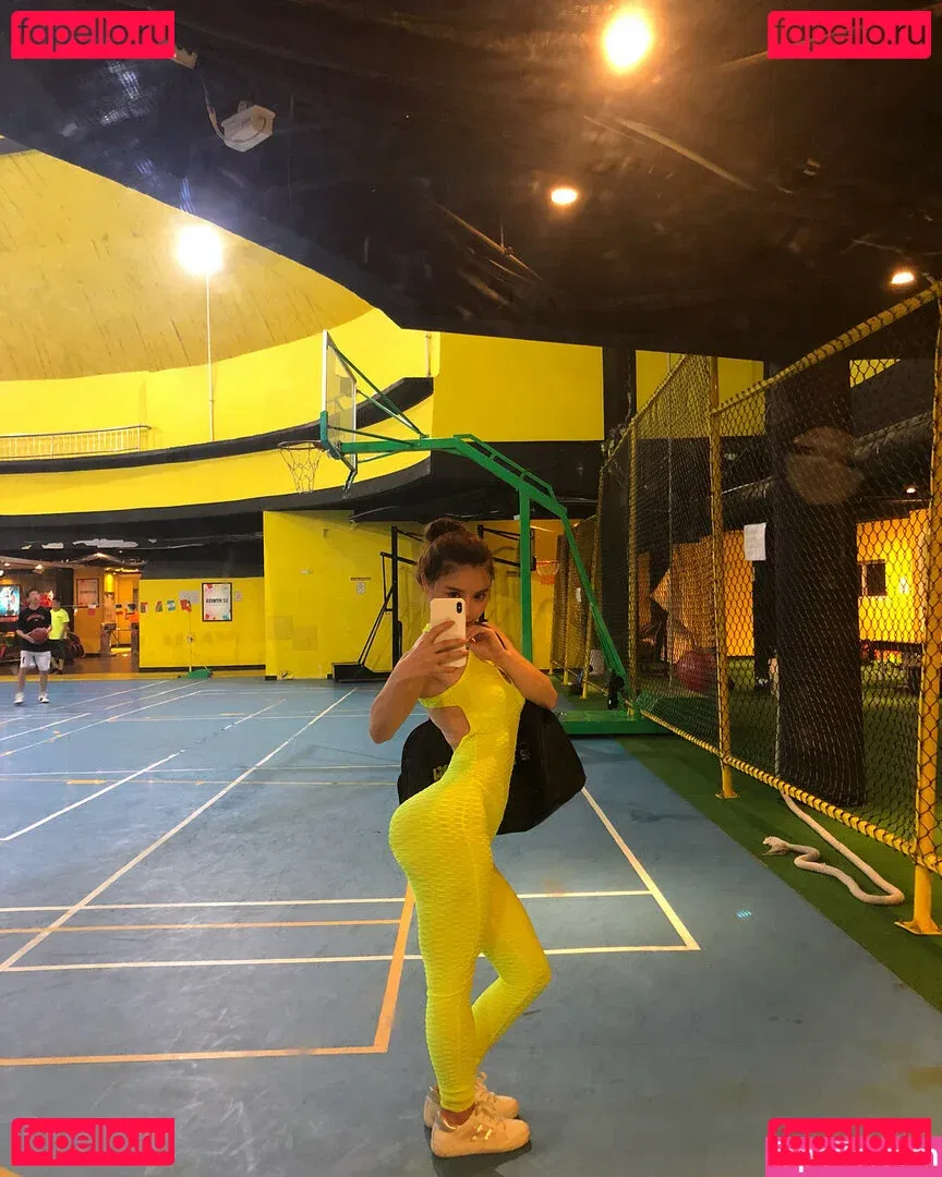 Yuna XS Onlyfans Photo Gallery 