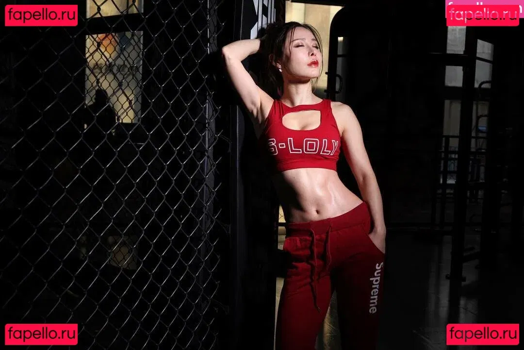 Yuna XS Onlyfans Photo Gallery 