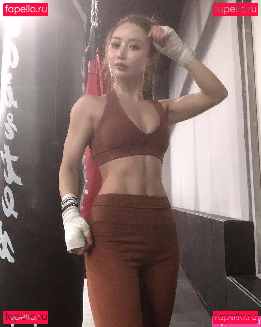 Yuna XS Onlyfans Photo Gallery 