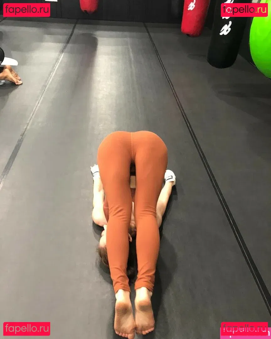 Yuna XS Onlyfans Photo Gallery 