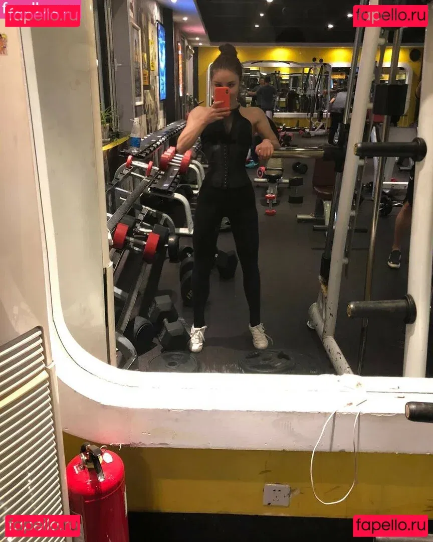 Yuna XS Onlyfans Photo Gallery 