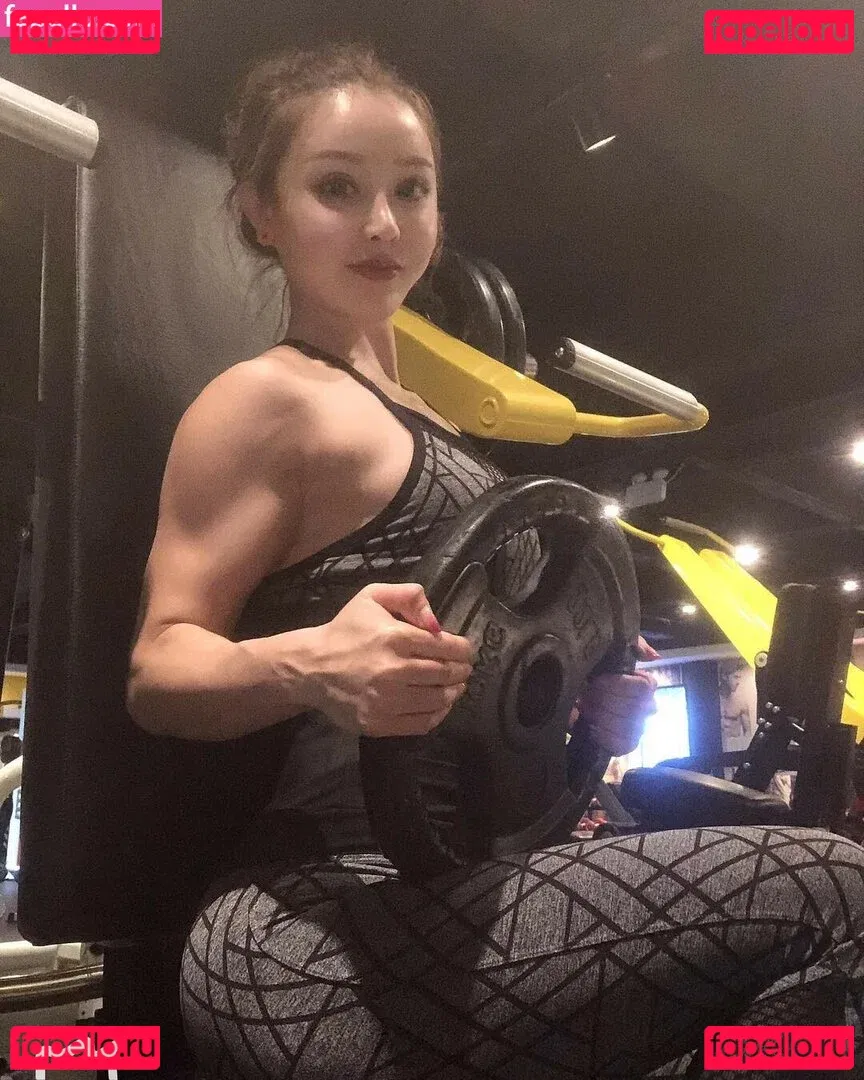 Yuna XS Onlyfans Photo Gallery 