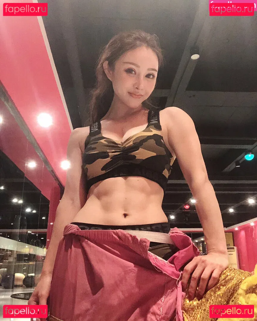 Yuna XS Onlyfans Photo Gallery 