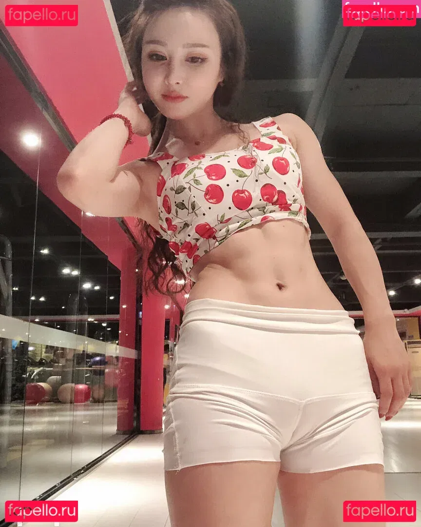 Yuna XS Onlyfans Photo Gallery 