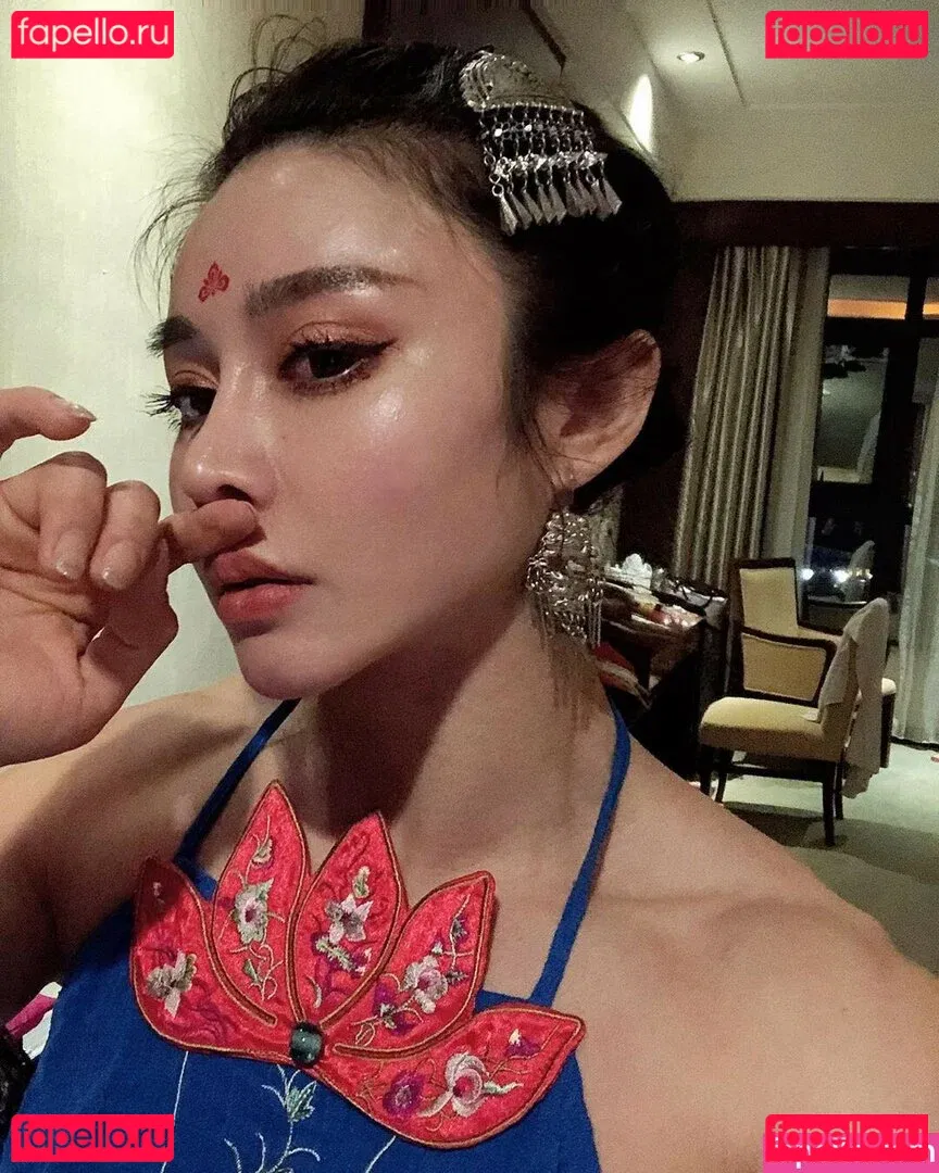 Yuna XS Onlyfans Photo Gallery 