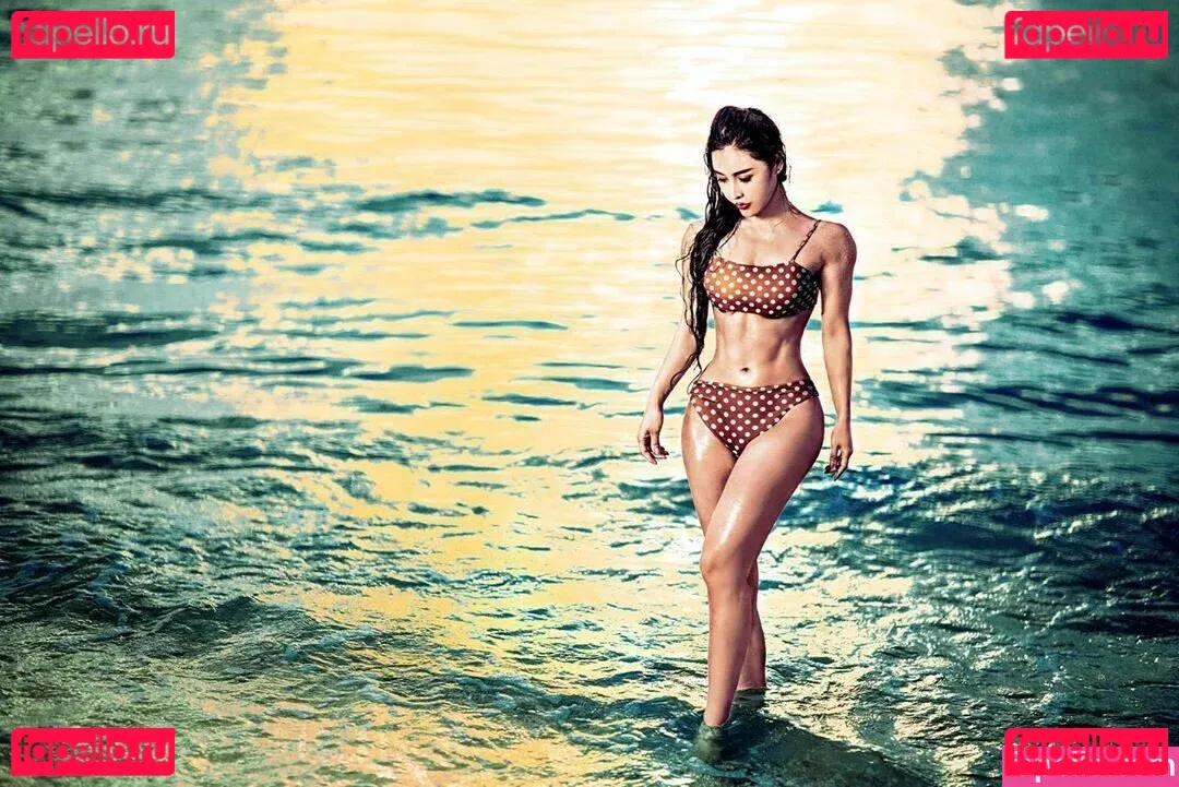 Yuna XS Onlyfans Photo Gallery 