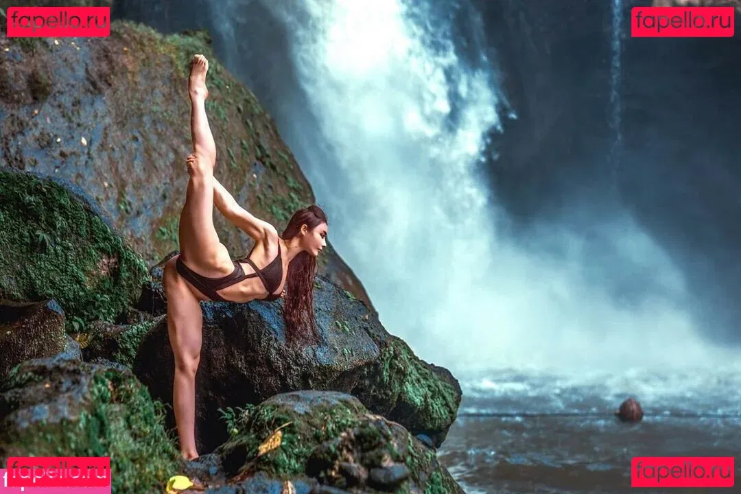 Yuna XS Onlyfans Photo Gallery 