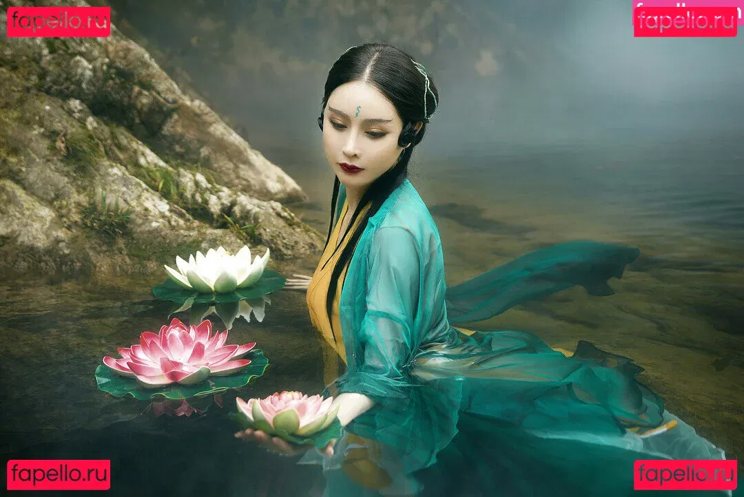 Yuna XS Onlyfans Photo Gallery 