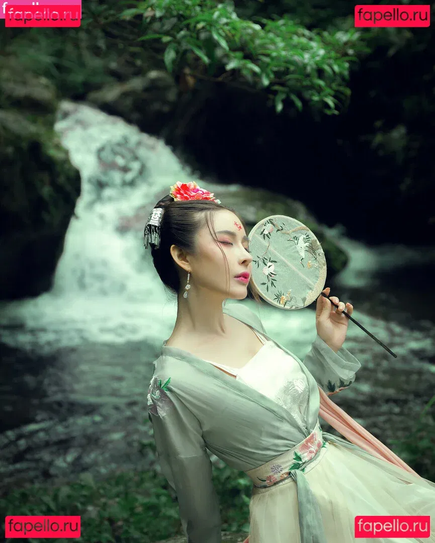 Yuna XS Onlyfans Photo Gallery 